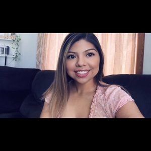 Meet your Posher, Edith